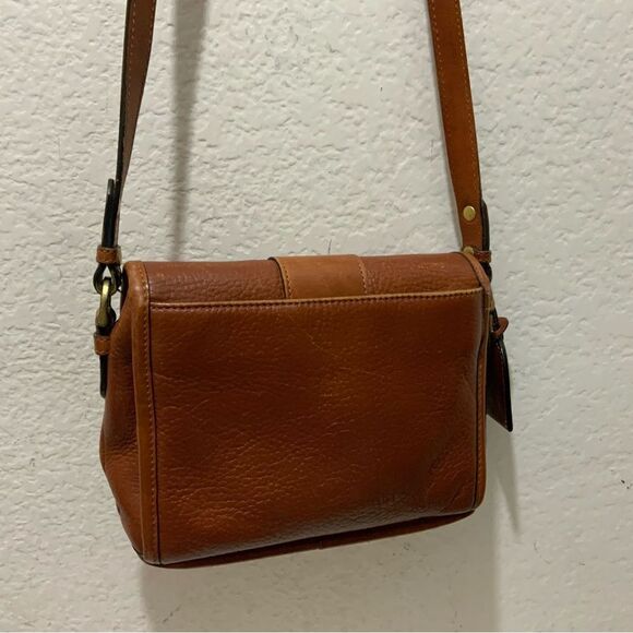 Liz Claiborne Vintage Leather Saddle Purse crossbody - Picture 6 of 16